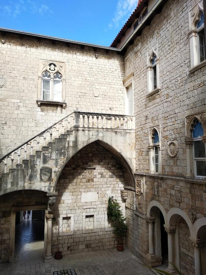Kiwi Lägenhet Trogir Exteriör bild